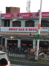 Honey Bar & hotel