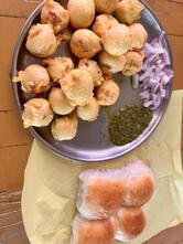 Rajesh Vadapav Center