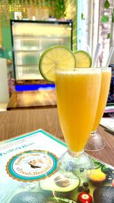 PooMo's Cafe