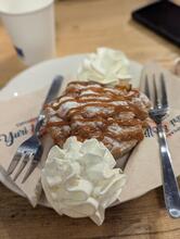 Yuri & Alice Bakery