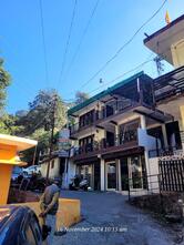 Manohar Guest House and Restaurant