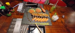 Hyako Sushi Bar e Delivery