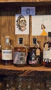 Neat Whisky Bar