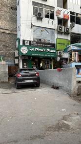 La Pino’z Pizza-Rama Market, Munirka, New Delhi