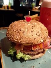PETER PANE Burgergrill & Bar