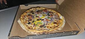 Pizza papa au feu de bois