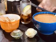 Tumate Caldos e Espetos