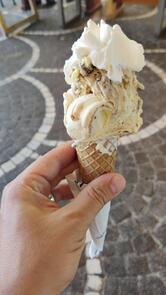 SoleLuna. Caffe, Gelato e Buon Cibo