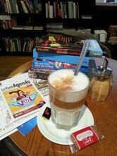 Book In Bar - Librairie et café