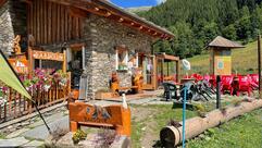 Bardour - Coffee, Grill & Rentals