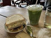 Ten Toes Coffee House & Laundry