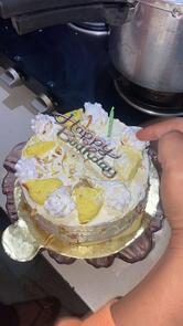 AINNI FOOD & MANY MORE ( Cake and Food delivery in Prayagraj )