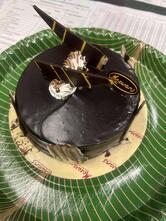 Merwans Cake Stop Camp, Pune