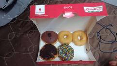 Krispy Kreme - Doughnuts & Coffee