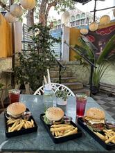 White Cat Burger