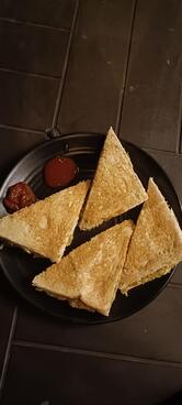 Mount Everest Cafe & Restaurant