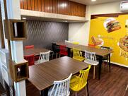 Maddy's Cafe (Frost & Feather)