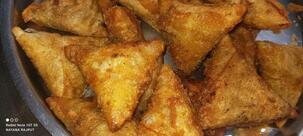 Raju Patti Samosa