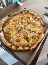Sutra Pizzeria