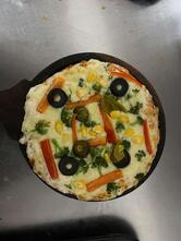Slice & sip Bistro