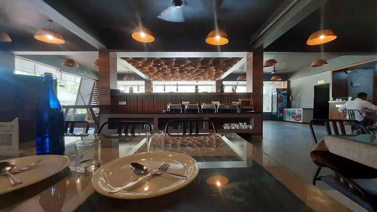 Manwar Restaurant (Pure veg)
