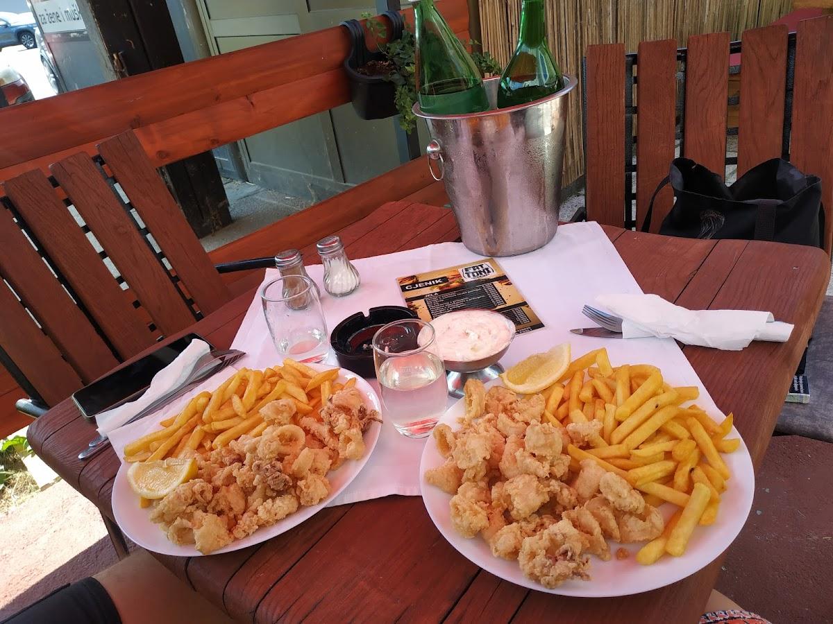 Pečenjara FAT TONI