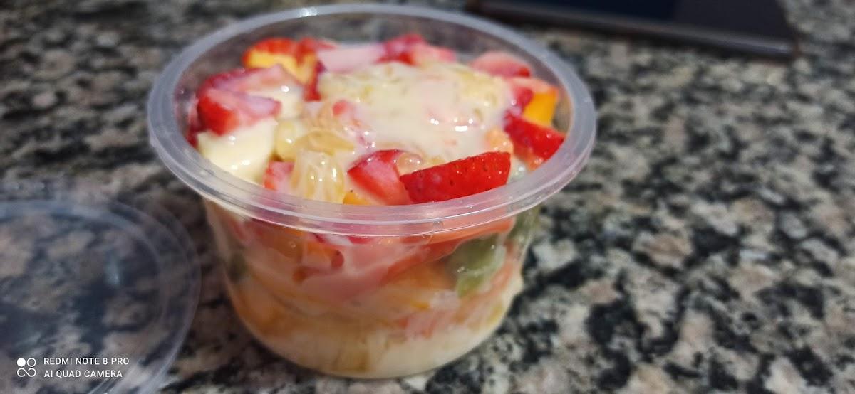 D´frutti Salada de frutas e Açaí