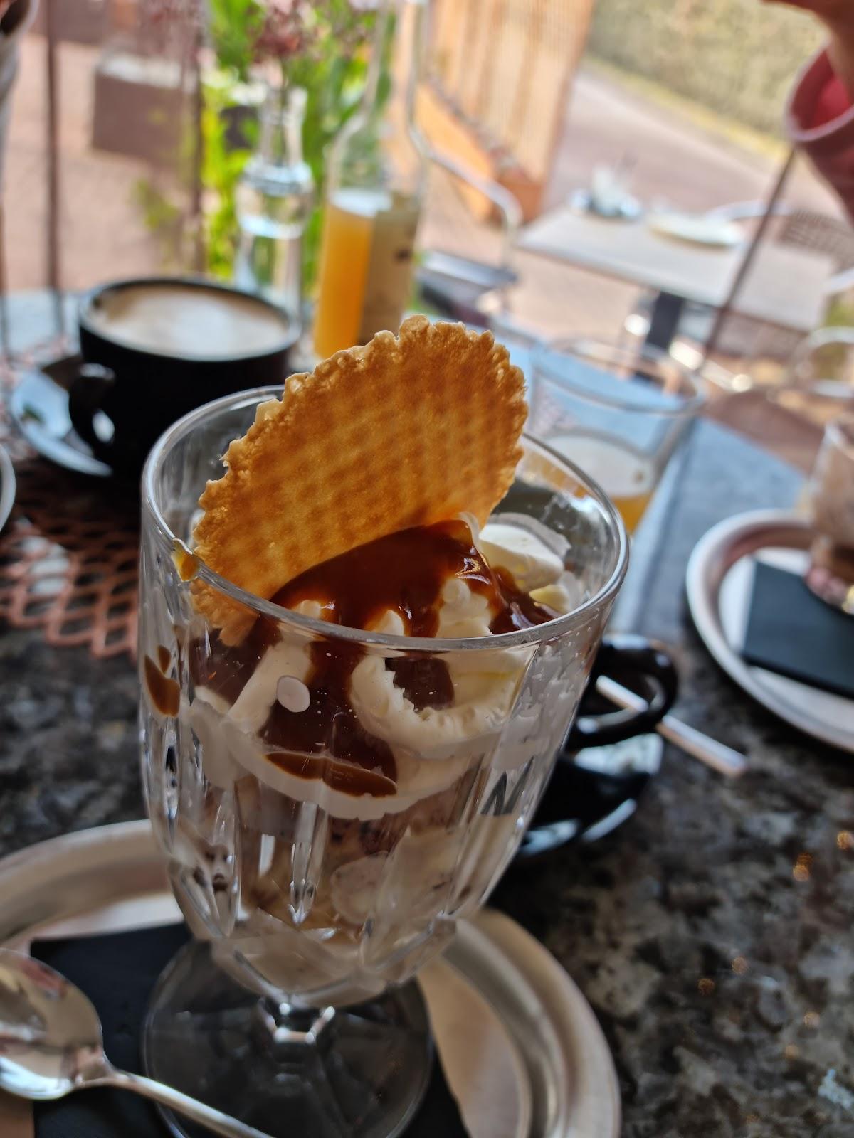Trio 23° Café