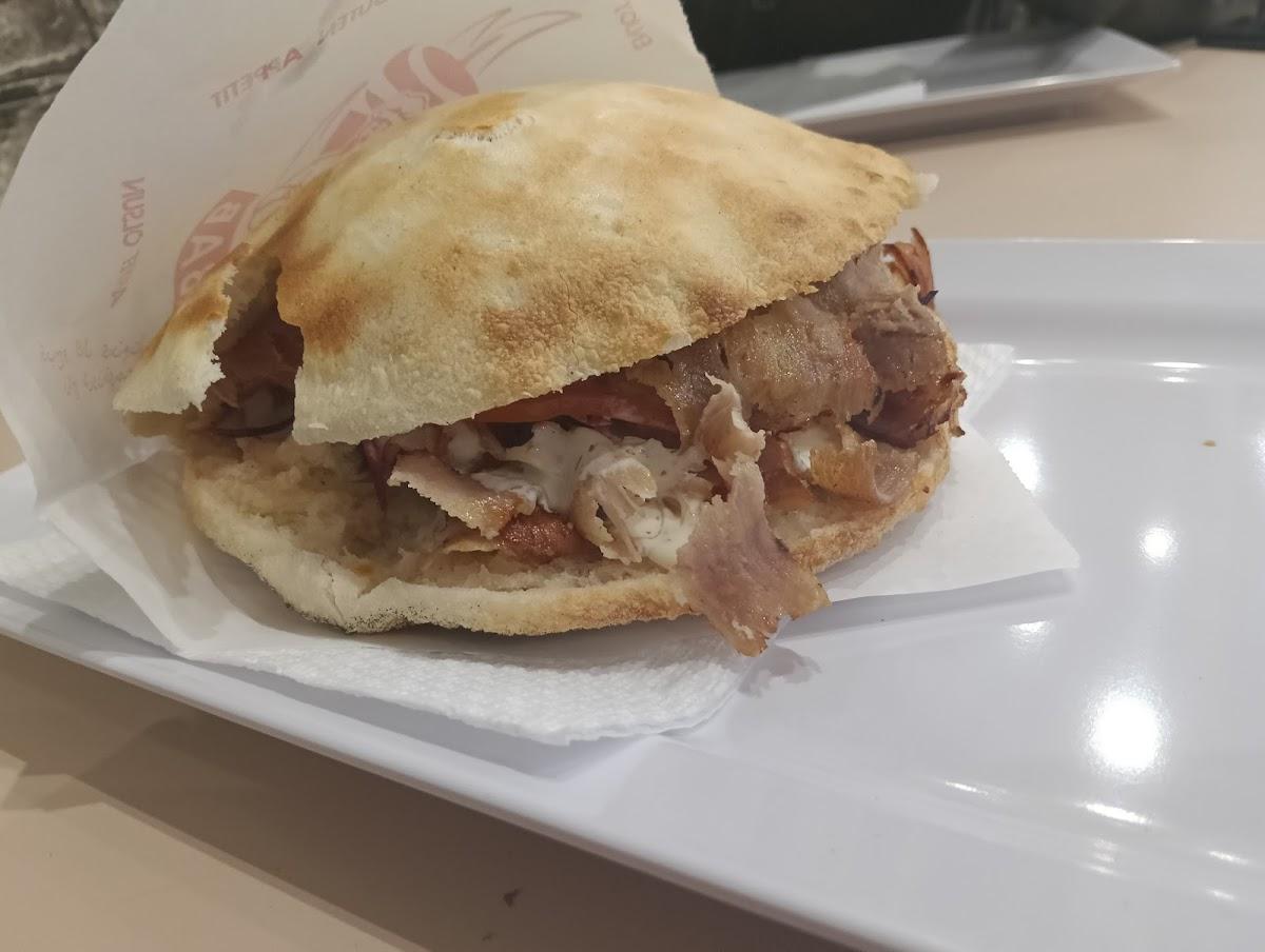Italyan Istanbul - Griglia Kebap & Pizzeria
