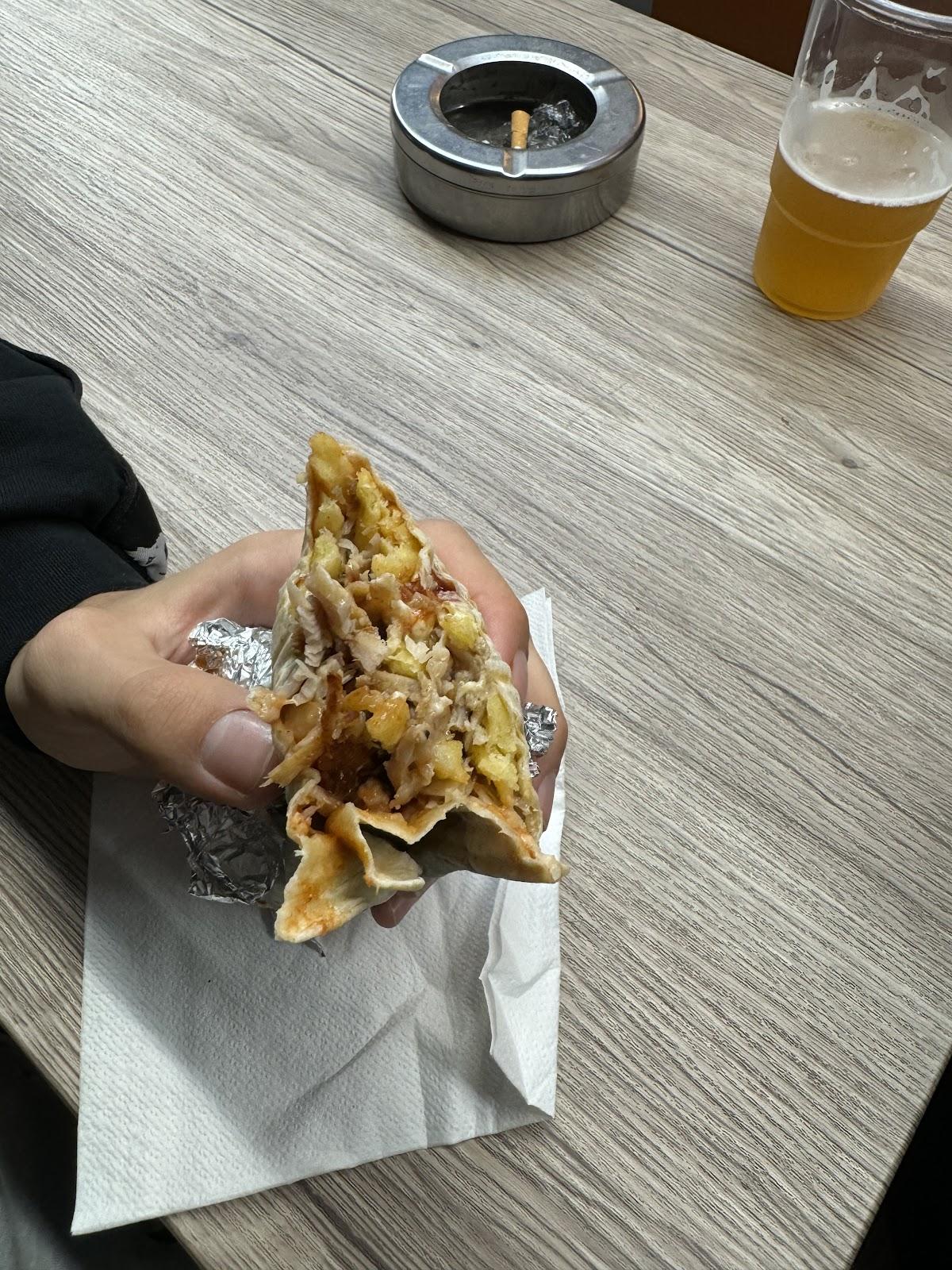 Chicken & Kitchen
