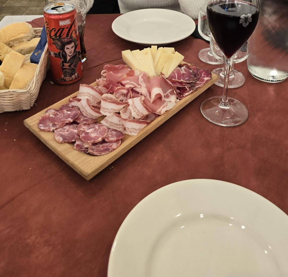 Bar Ristorante Pizzeria Is Bangius