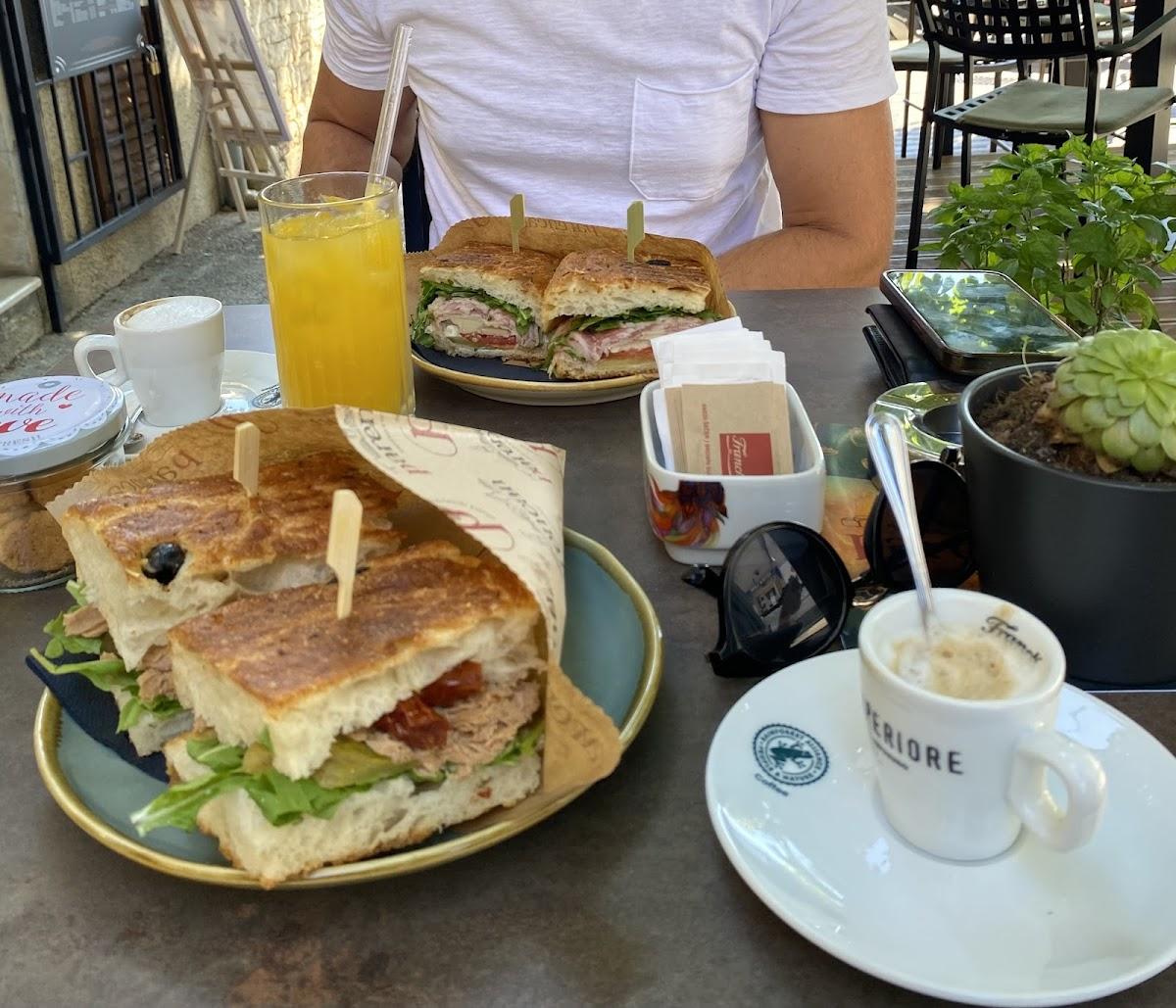 Spritz Bar & Good Food Bar Parencan