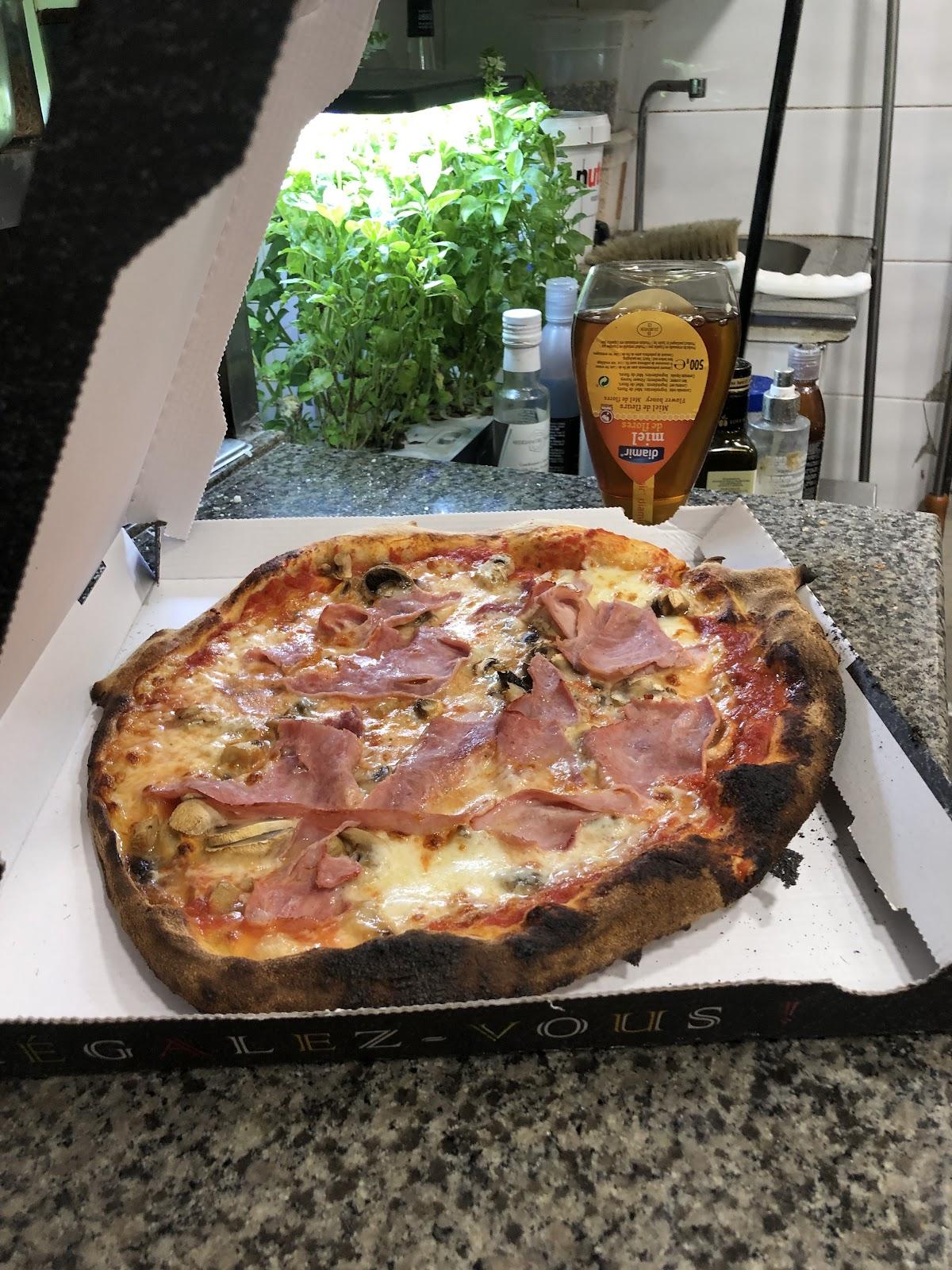 Pizzas Di Napoli