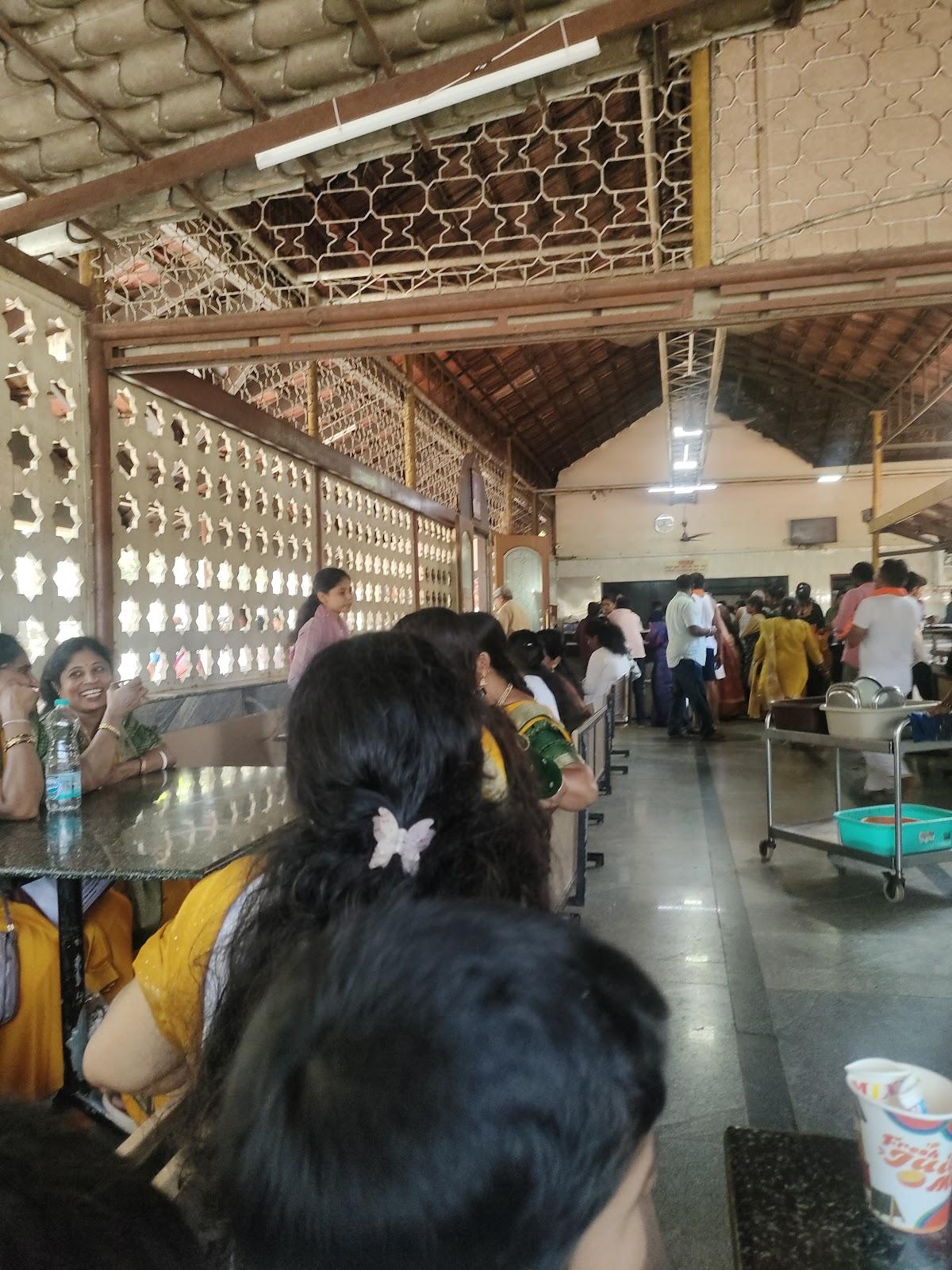 ಮೇಘಶ್ರೀ ಜೂಸ್ ಸೆಂಟರ್
