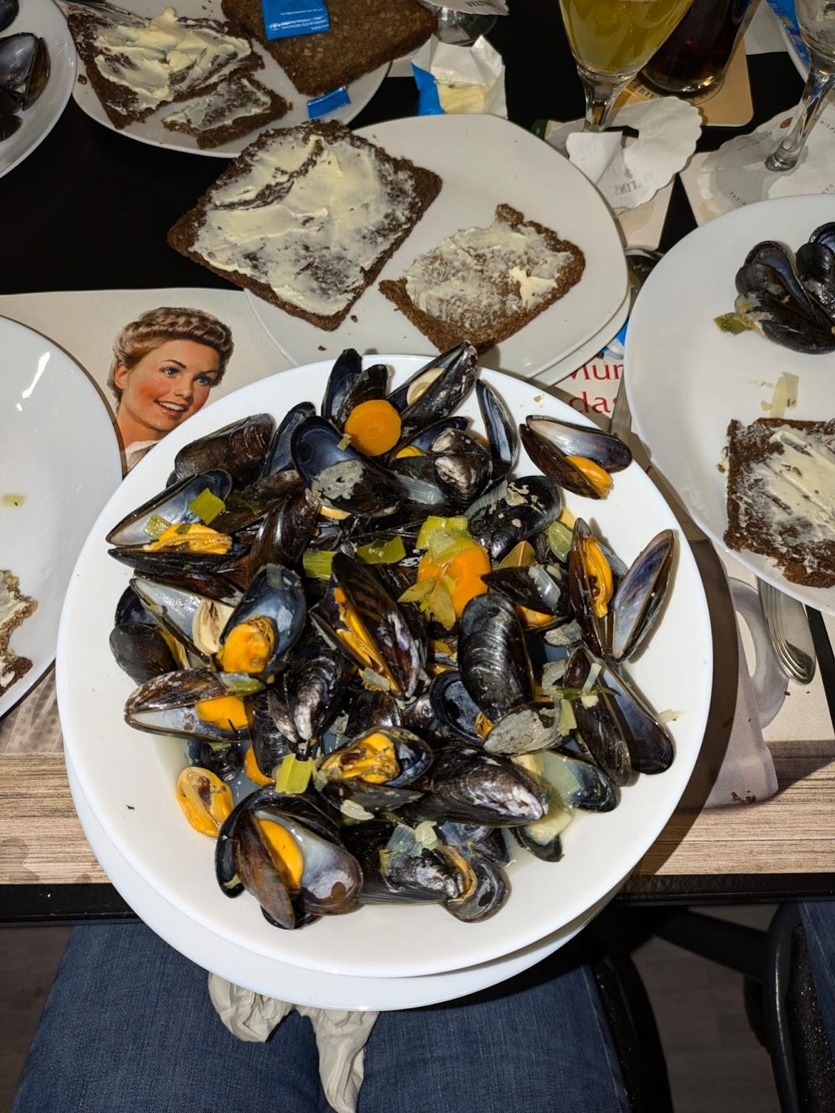 Kneipe Dorfkrug Repelen - Moers