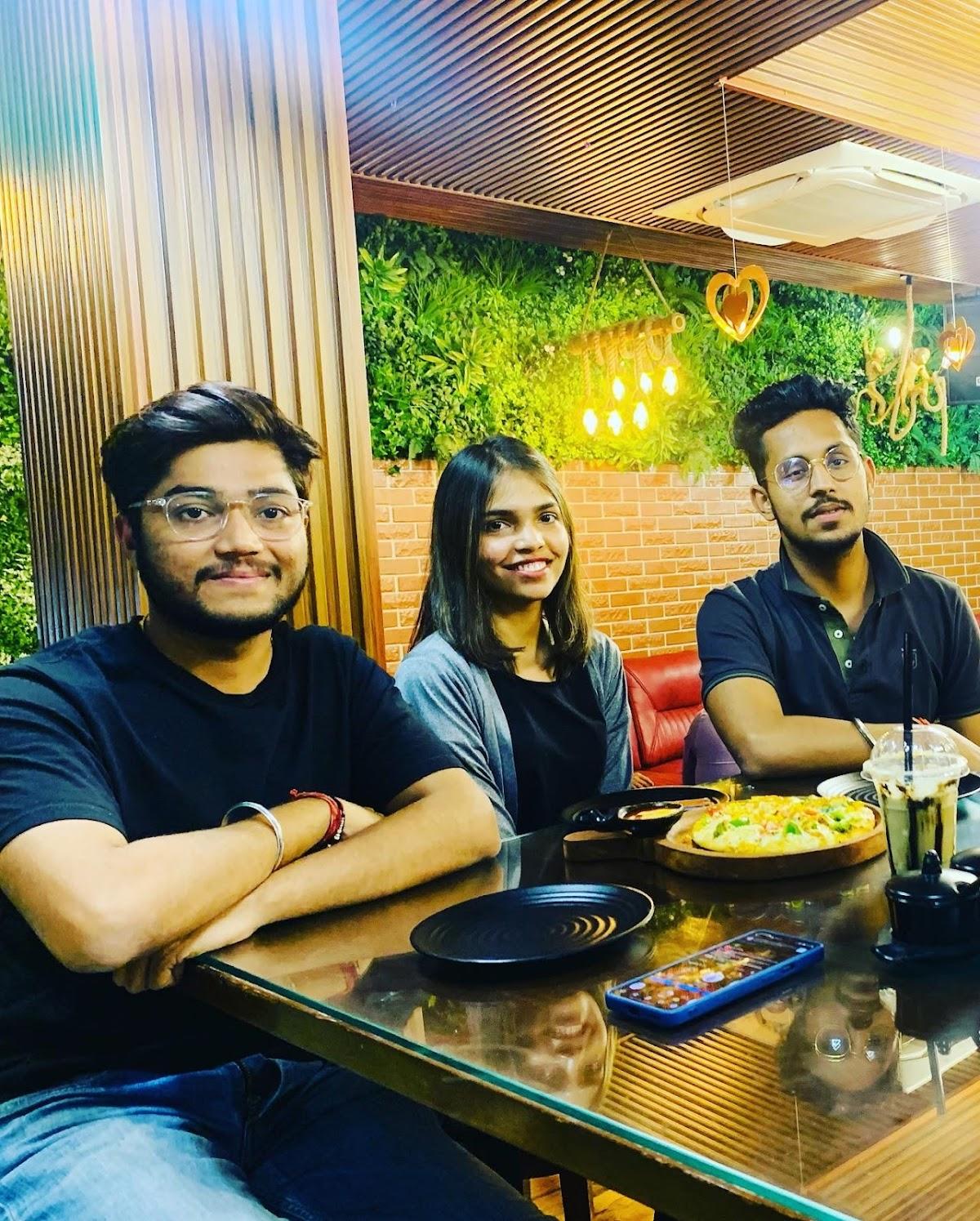 Gabbar's Cafe