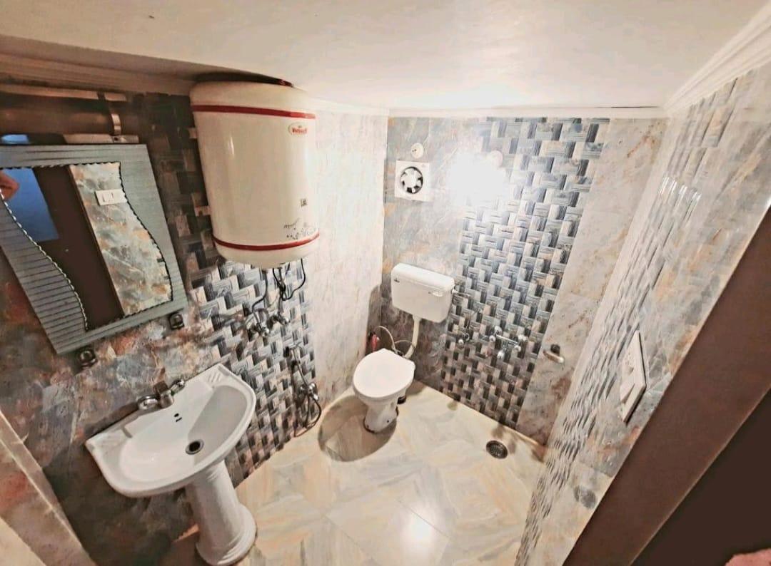 Hotel Al Azrah - Best Hotel in Srinagar Top Hotel in Rajbagh Srinagar