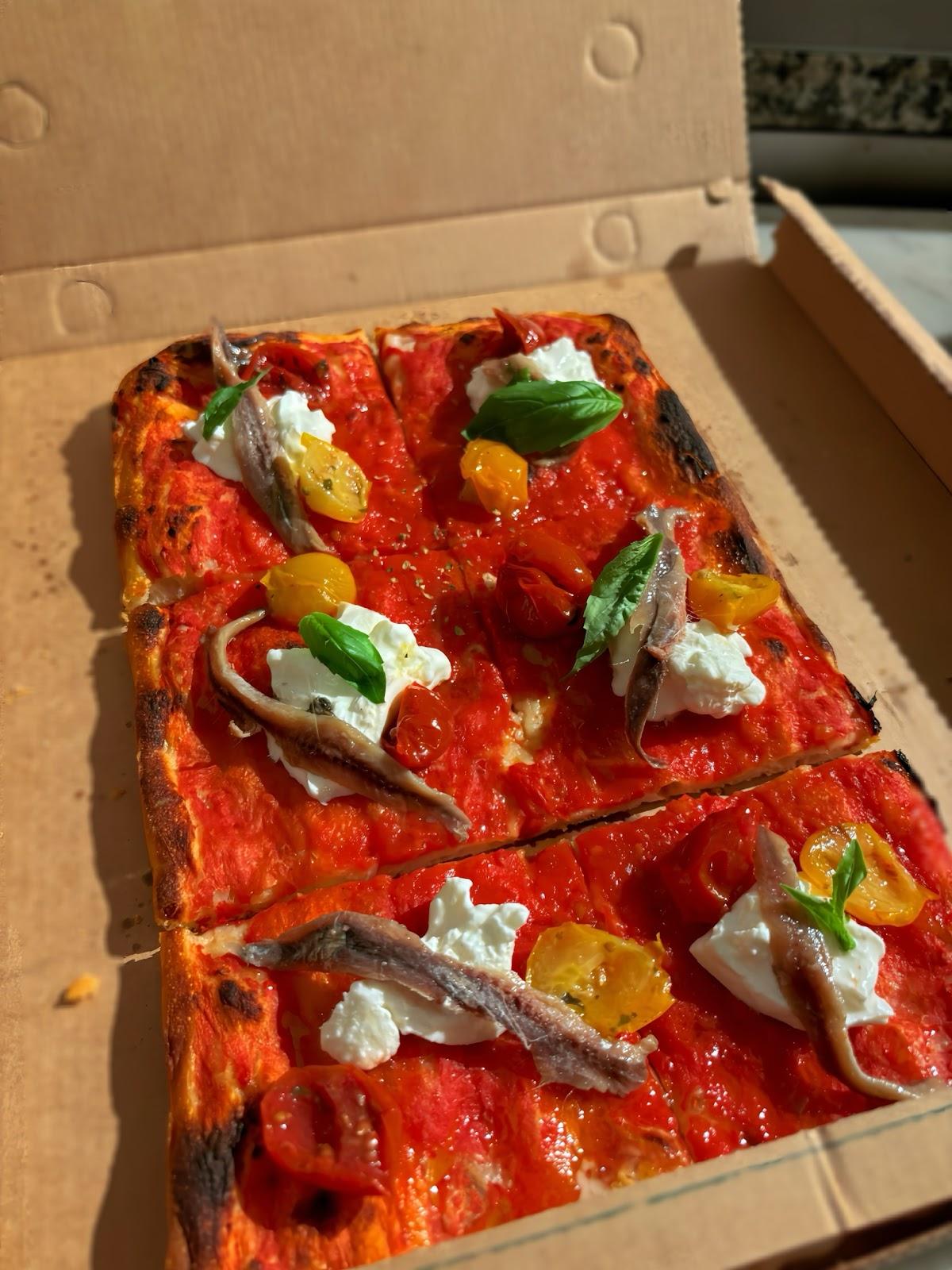 Family pizza - di Nicholas Lionetti