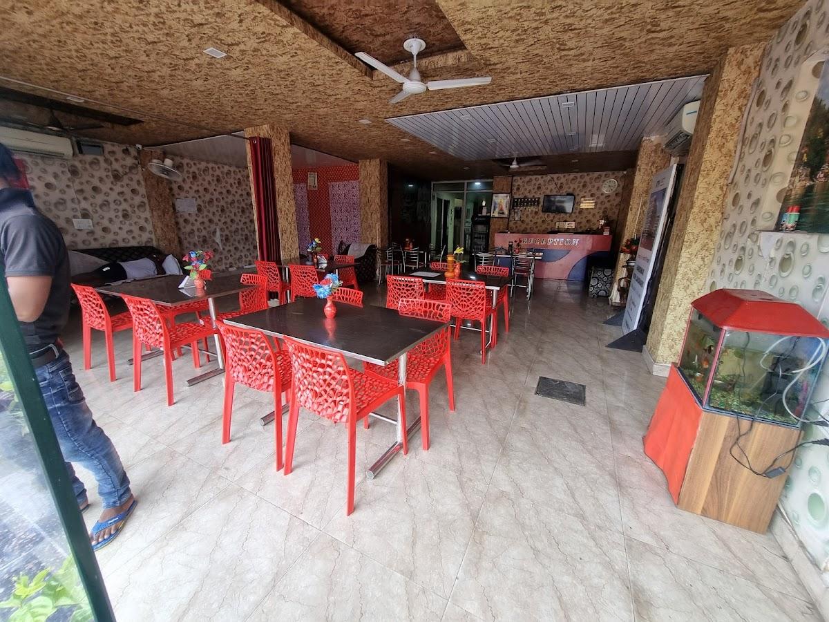 S D PALACE & RESTAURANT