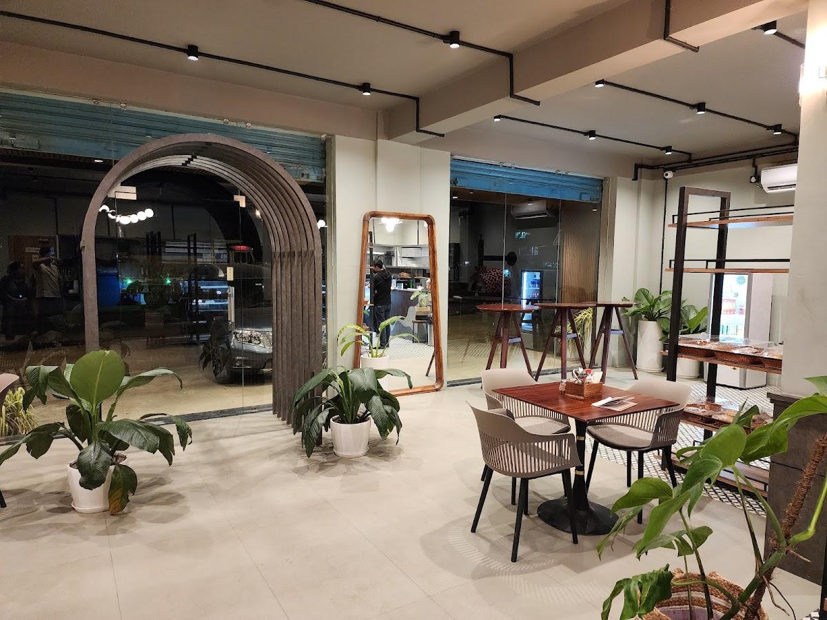 BRETON ARTISAN PASTRIES & BAKERY