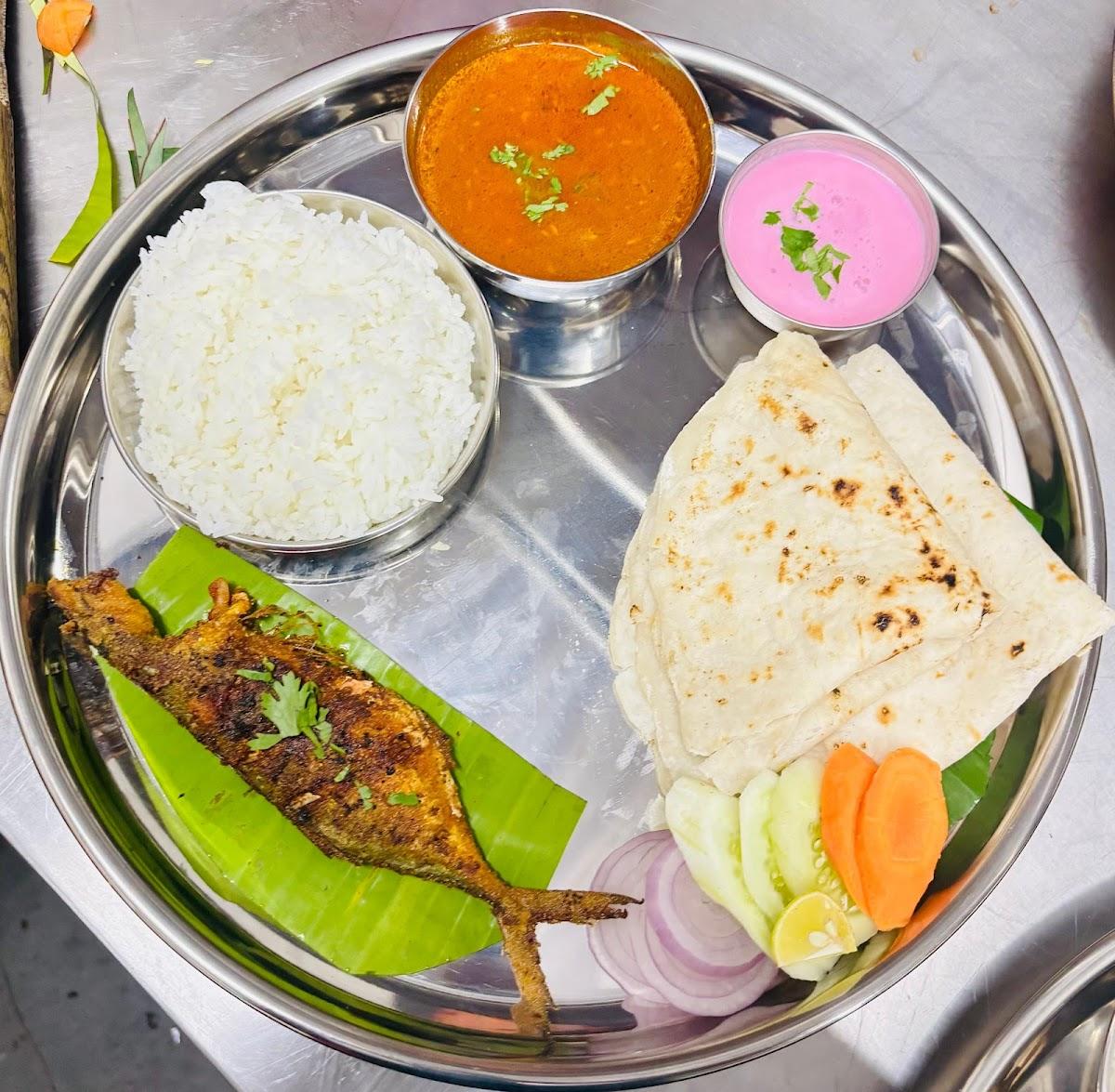 Hotel Aajichi Athavan
