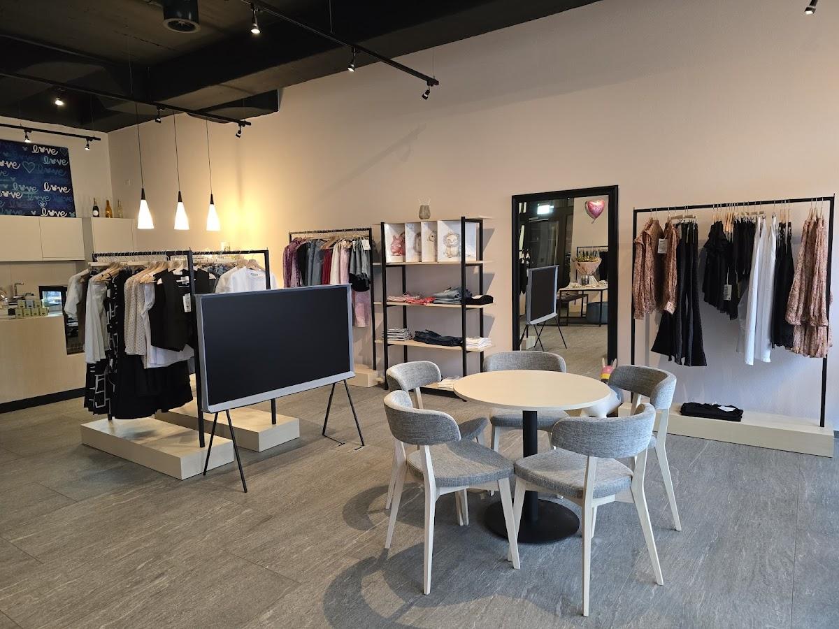 VIVYD Fashion meets Coffee