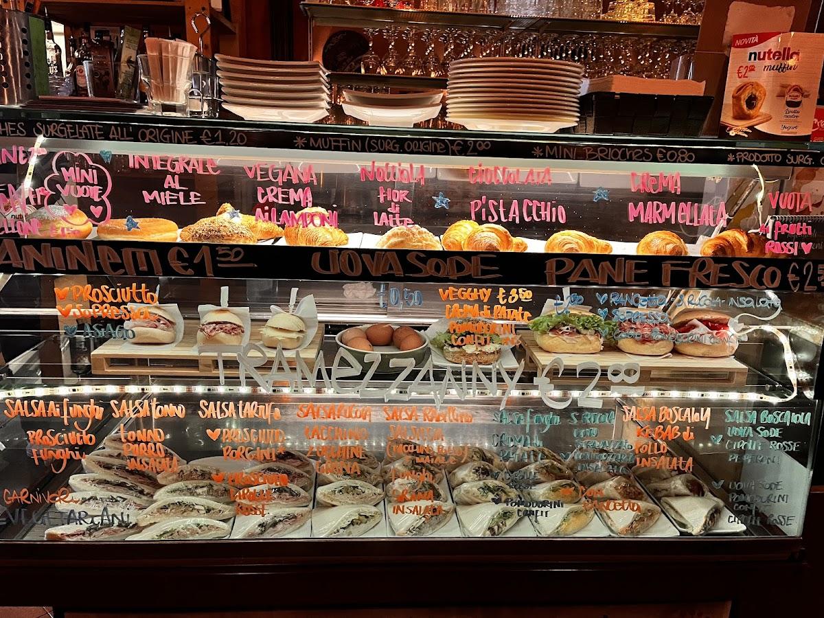 Zanzibar caffe' di Celsan Andrea e C sas