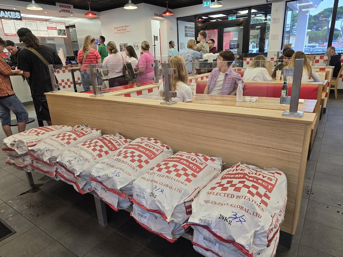 Five Guys Vicenza