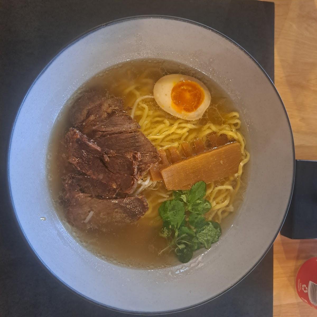 HOT RAMEN