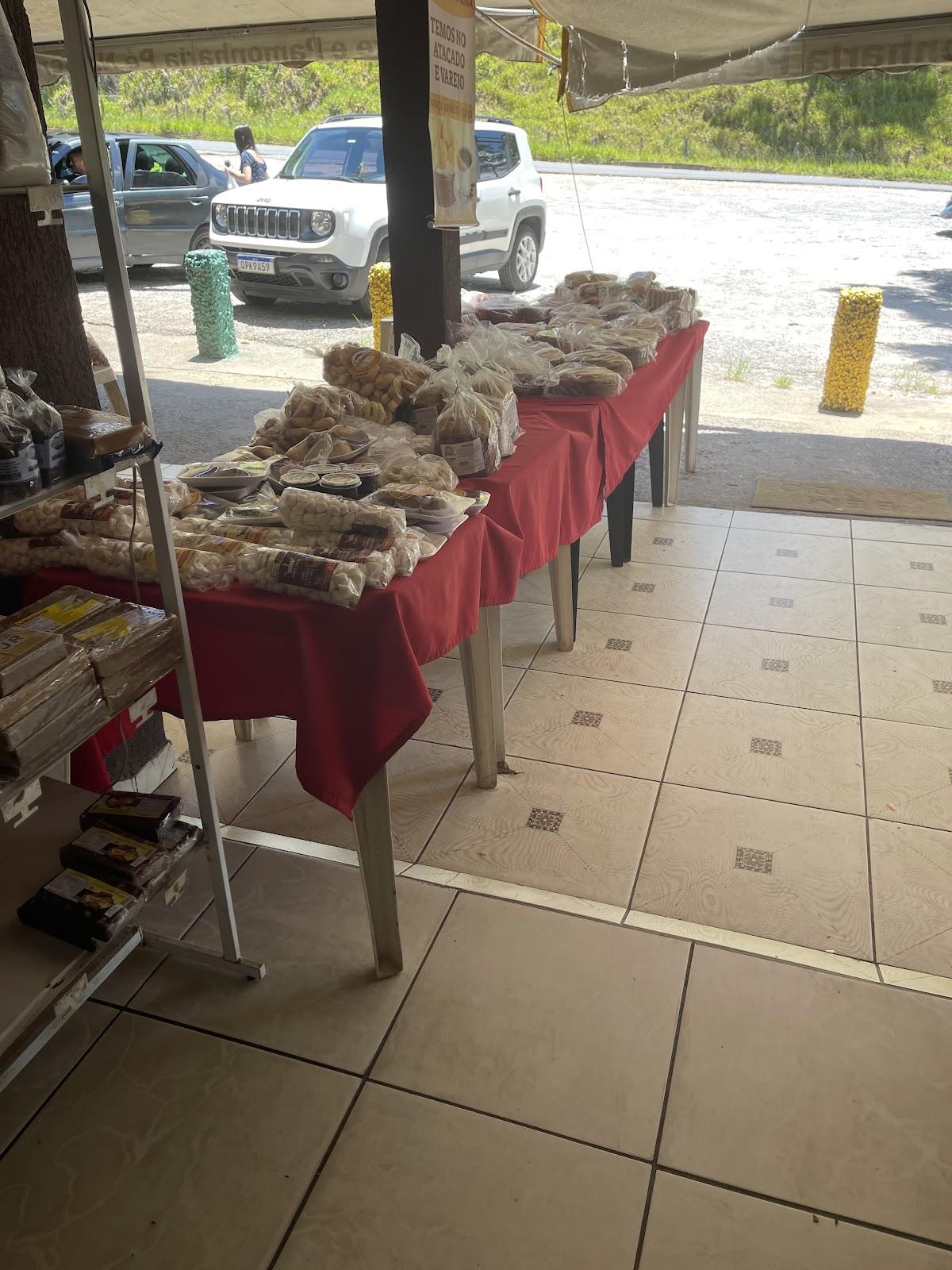 RESTAURANTE E PAMONHARIA PÉ NA SERRA