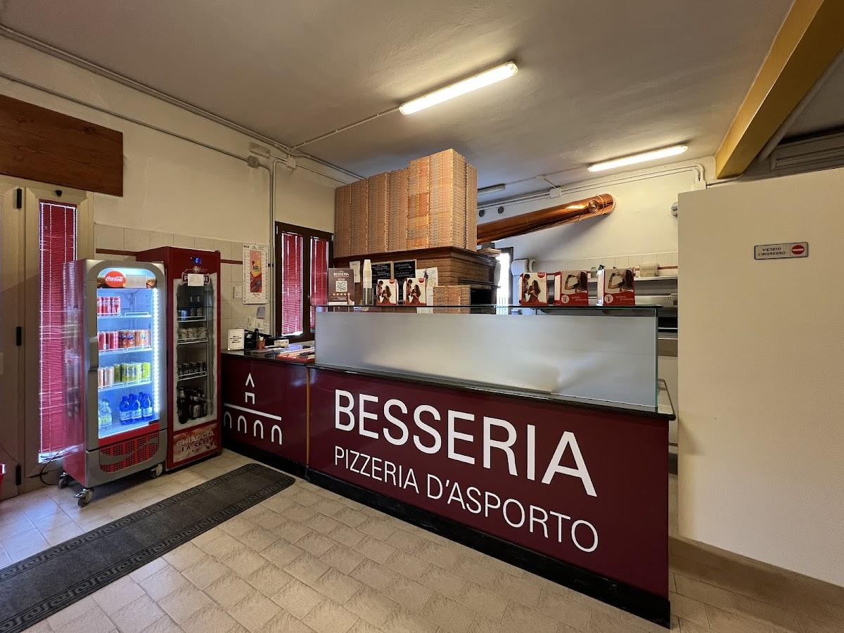 Besseria Pizzeria d'asporto