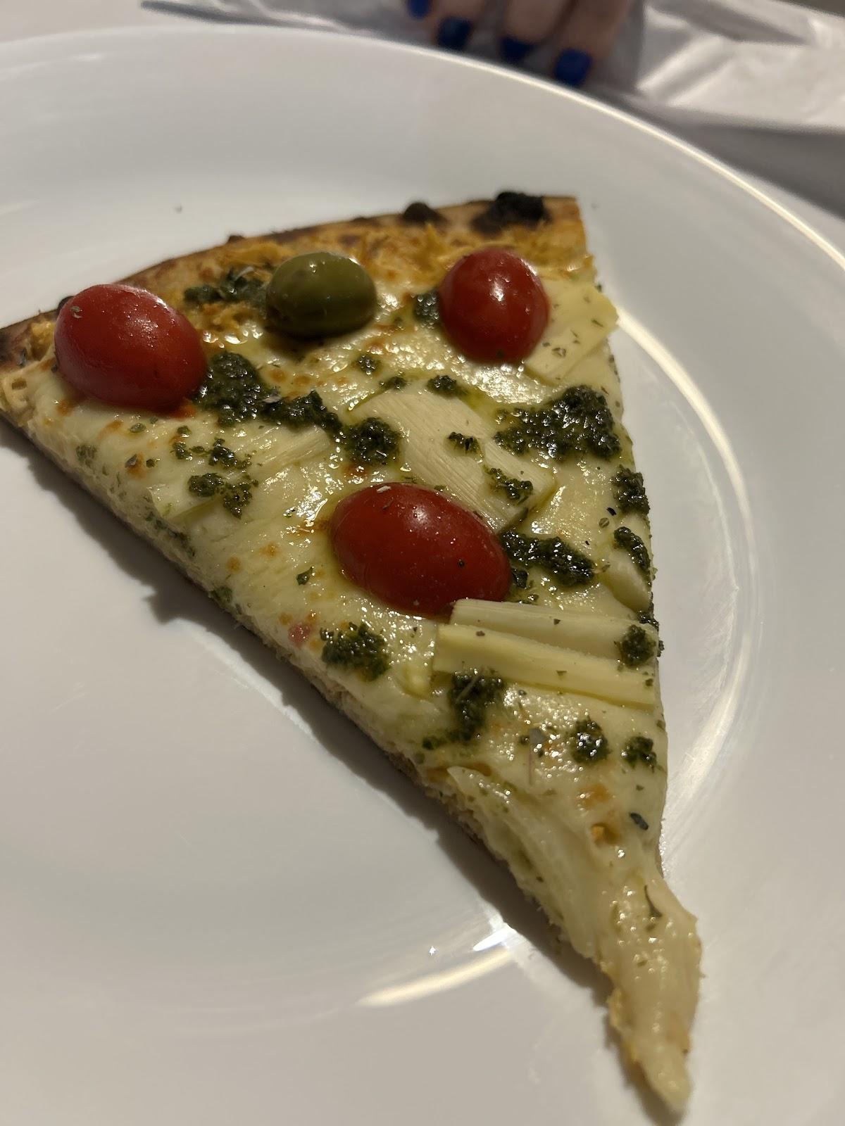 Canoas Pizzaria e Restaurante