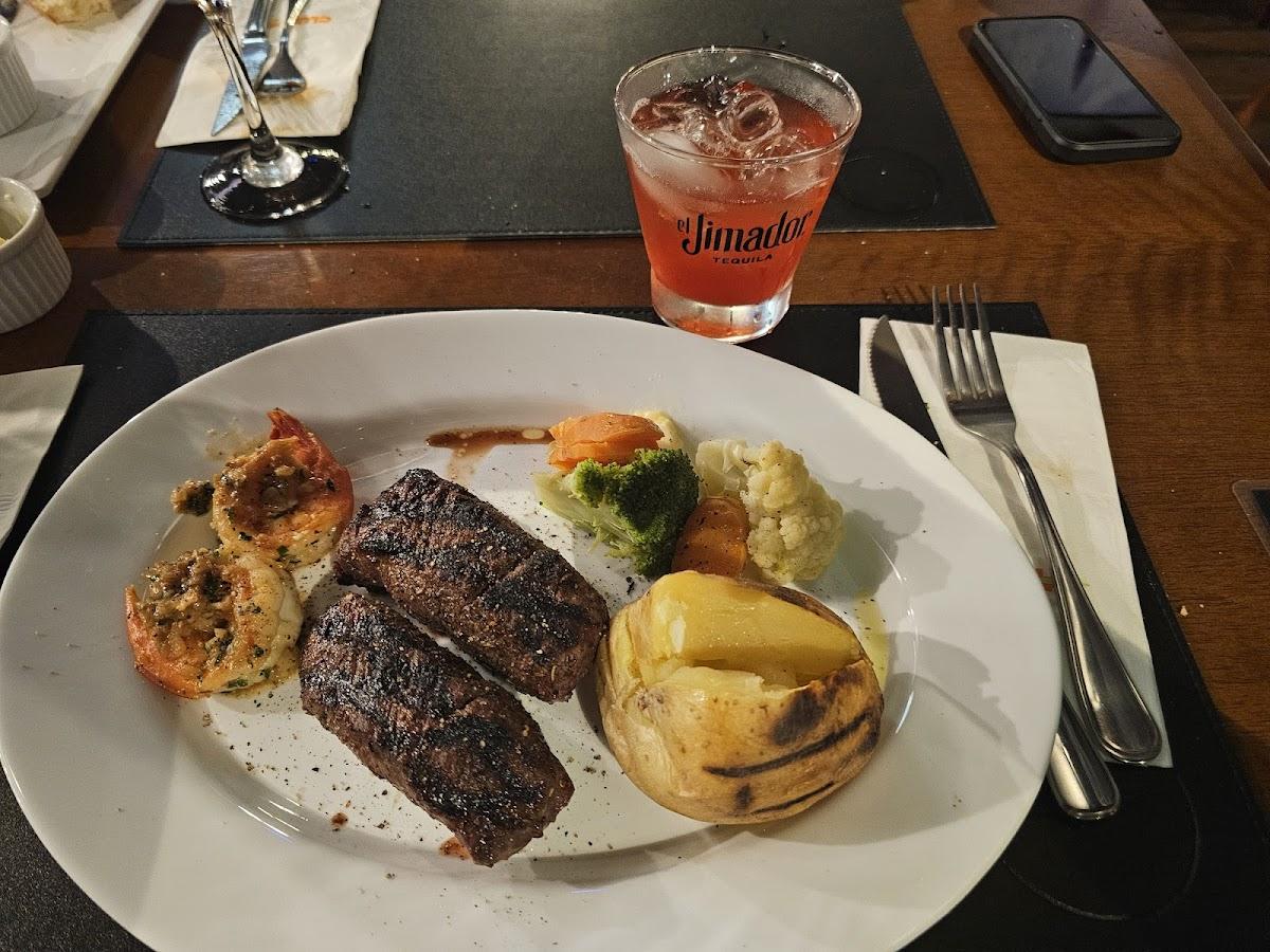 Club 747 Bar e Restaurante