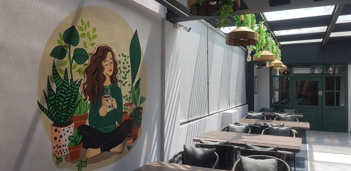 Uptop Cafe - Best Cafe In Rajahmundry